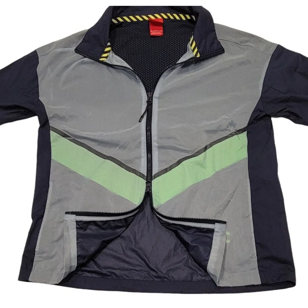 Nike Women's Track and Field NT/F Jacket Windbreaker Running Medium 724097-451‎